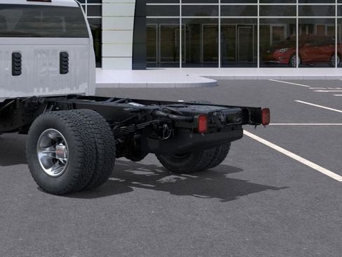 New 2026 GMC Sierra 3500 Pro w/ Convenience Package AWD/4WD image 15
