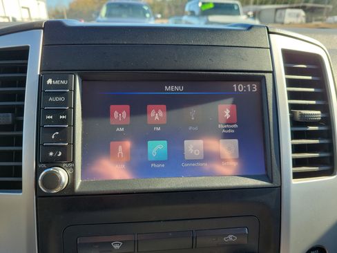 Used 2019 Nissan Frontier SV image 21