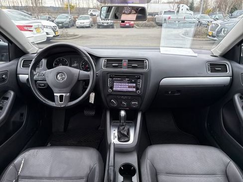 Used 2013 Volkswagen Jetta SE image 26