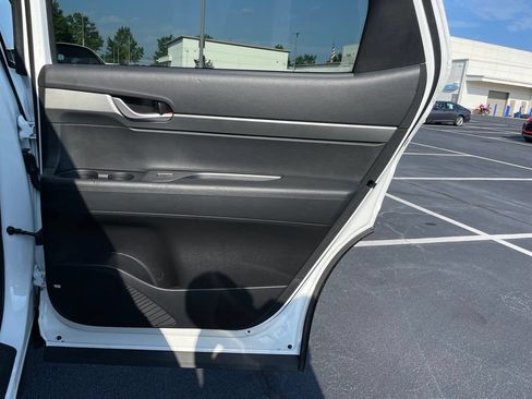Used 2024 Hyundai Palisade SEL FWD image 33