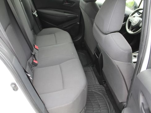 Used 2022 Toyota Corolla LE FWD image 13