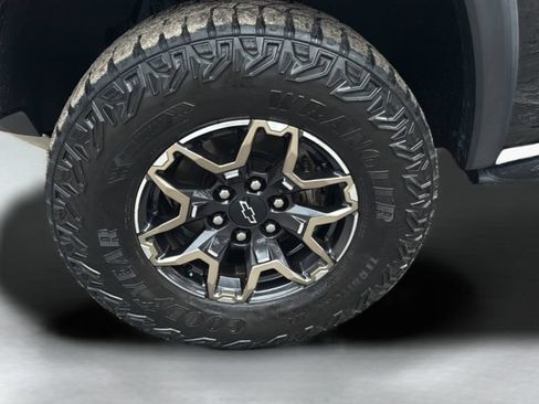 Used 2023 Chevrolet Colorado ZR2 w/ ZR2 Convenience Package III AWD/4WD image 22