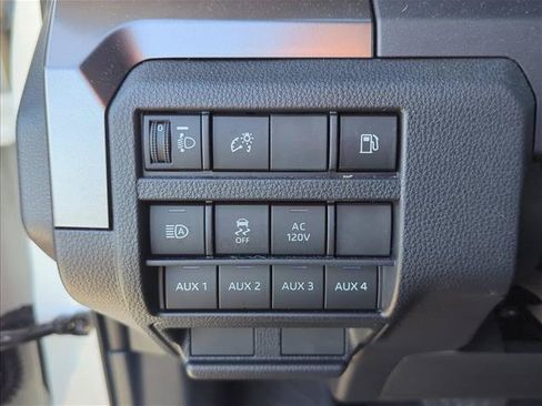 Certified 2025 Toyota 4Runner TRD Off-Road AWD/4WD image 10