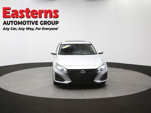 Used 2023 Nissan Altima 2.5 SL FWD image 54