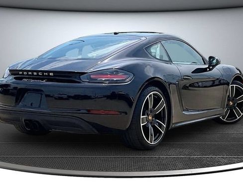Used 2024 Porsche 718 Cayman S RWD image 6