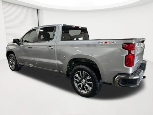 Used 2024 Chevrolet Silverado 1500 LT AWD/4WD image 7
