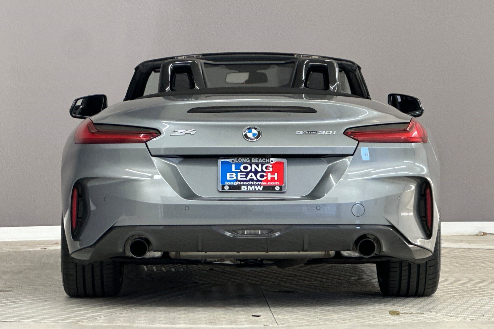 Used 2024 BMW Z4 sDrive30i w/ Shadowloine Package RWD image 9