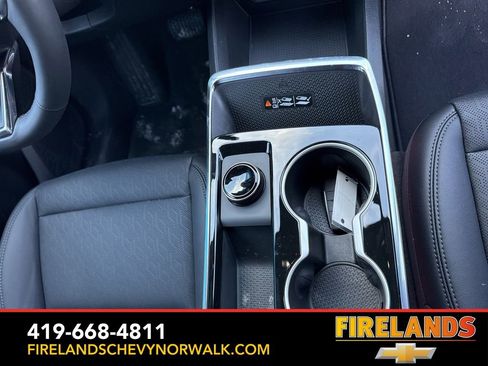 New 2026 Chevrolet Equinox LT w/ Convenience Package II image 23