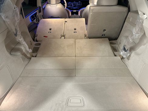 New 2026 Mercedes-Benz EQS 400 4MATIC SUV image 15