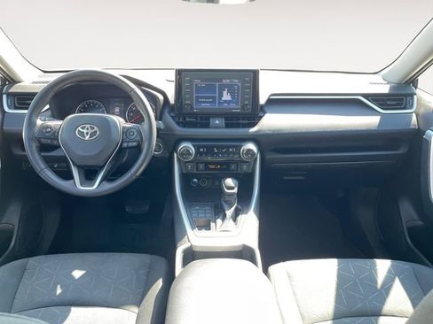 Used 2021 Toyota RAV4 XLE w/ XLE Grade Weather Package AWD/4WD image 10