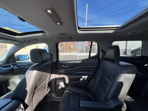 Used 2017 GMC Acadia SLT image 28