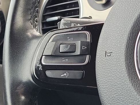 Used 2019 Volkswagen Beetle 2.0T Final Edition SEL image 32