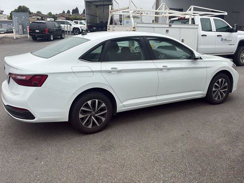 Used 2024 Volkswagen Jetta S FWD image 2