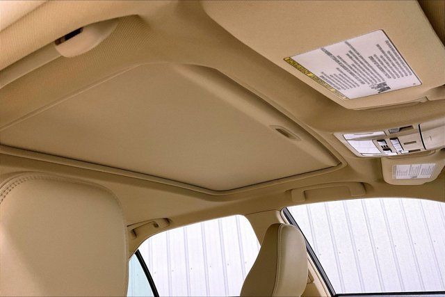 Used 2017 Toyota Camry XLE w/ Moonroof Package FWD image 22