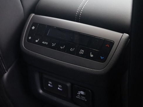 New 2026 Nissan Pathfinder Platinum AWD/4WD image 24