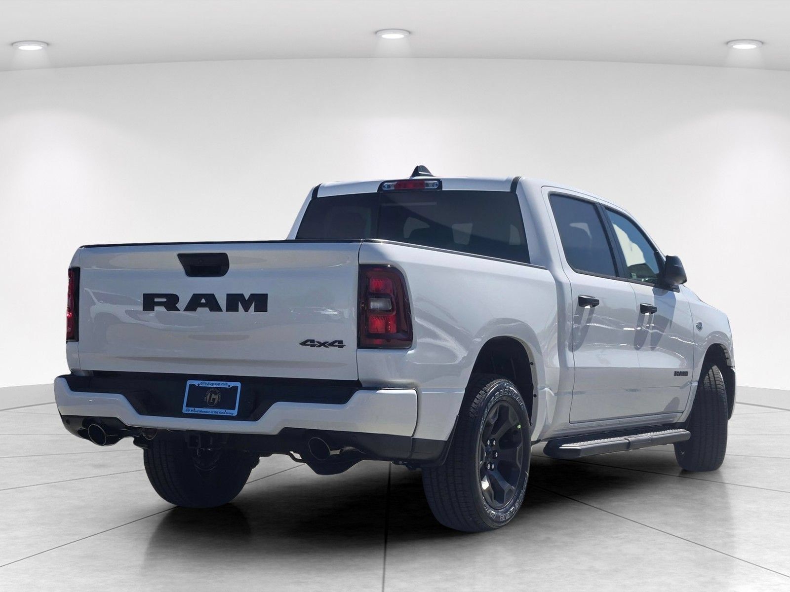New 2026 RAM 1500 Express AWD/4WD image 3
