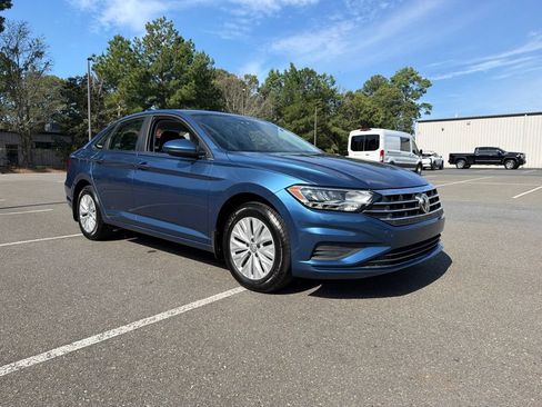 Used 2020 Volkswagen Jetta S w/ Driver Assistance Package FWD image 4