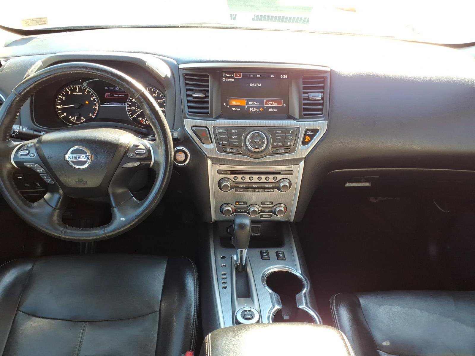 Used 2020 Nissan Pathfinder SL AWD/4WD image 7