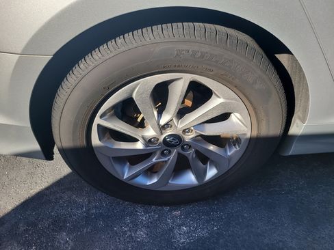 Used 2019 Hyundai Sonata SE FWD image 8