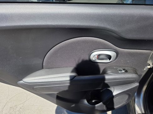 Used 2019 Kia Soul + FWD image 7