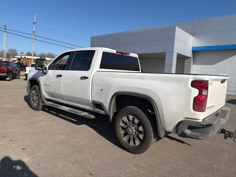 Used 2024 Chevrolet Silverado 2500 Custom w/ Custom Value Package image 21