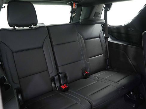 Used 2025 GMC Yukon Denali AWD/4WD image 15