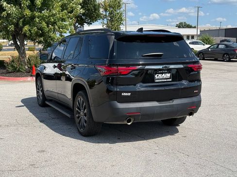 Used 2023 Chevrolet Traverse RS FWD image 5