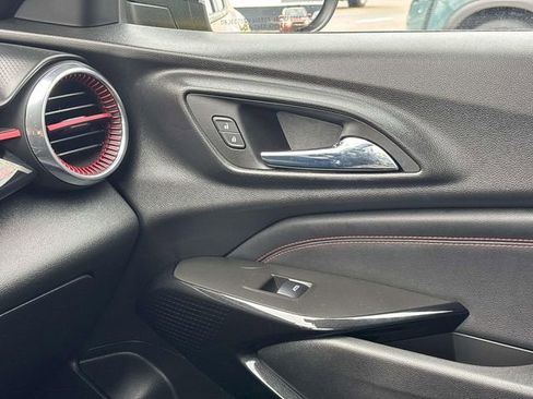 Used 2024 Chevrolet Trax RS w/ Driver Confidence Package image 30