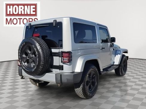 Used 2012 Jeep Wrangler Sahara image 9