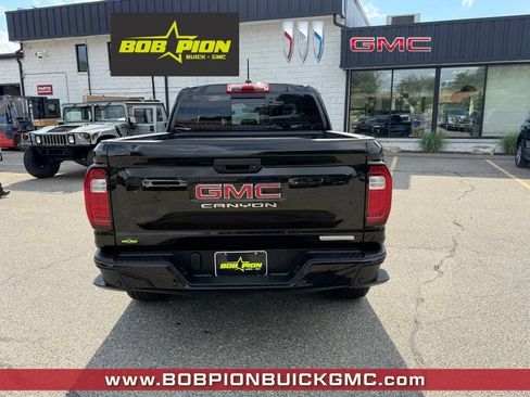 Used 2023 GMC Canyon Elevation w/ Elevation Premium Package AWD/4WD image 4