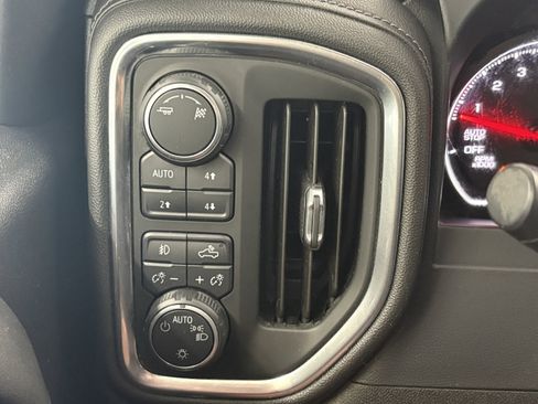 Used 2019 Chevrolet Silverado 1500 RST image 19