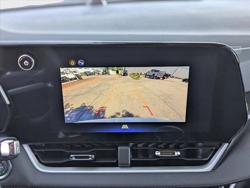 New 2026 Chevrolet Equinox LT w/ Convenience Package II image 13