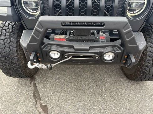 Used 2020 Jeep Gladiator Rubicon image 16