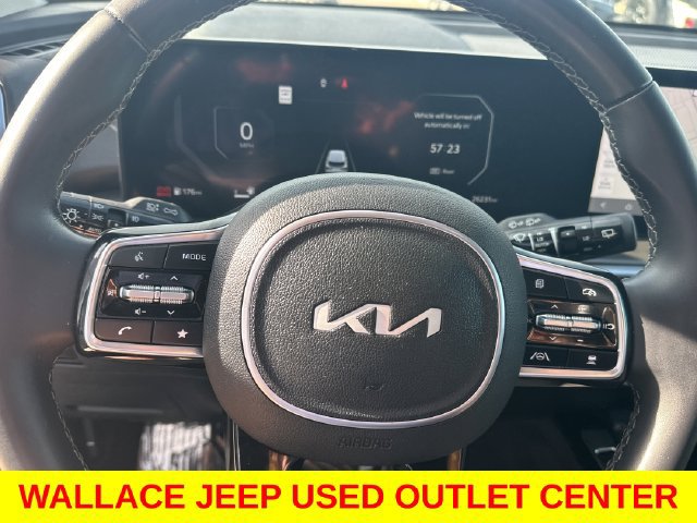 Used 2024 Kia Sorento SX FWD image 2