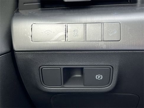 New 2026 Hyundai Kona SEL Premium image 21