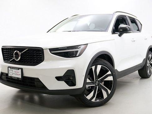 New 2026 Volvo XC40 B5 Ultra w/ Climate Package AWD/4WD image 2