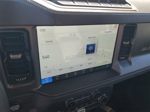 New 2025 Ford Bronco Badlands image 15