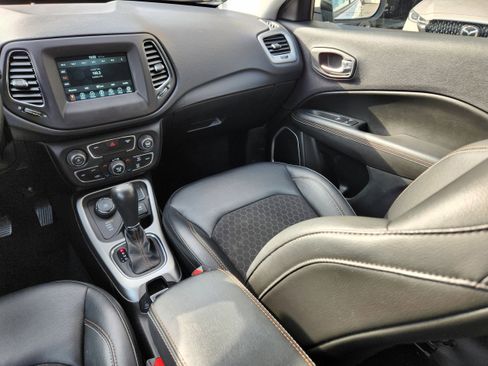 Used 2019 Jeep Compass Latitude w/ Popular Equipment Group image 15