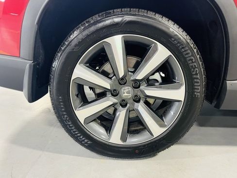 New 2025 Honda Pilot Touring image 14