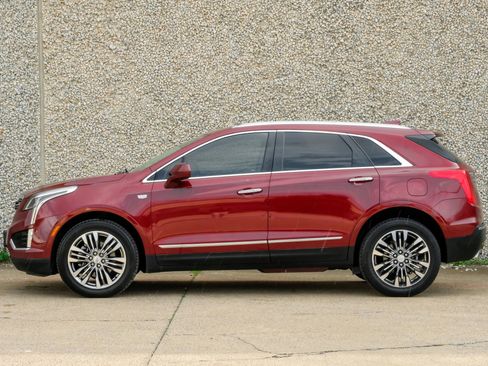 Used 2017 Cadillac XT5 Premium Luxury FWD image 11