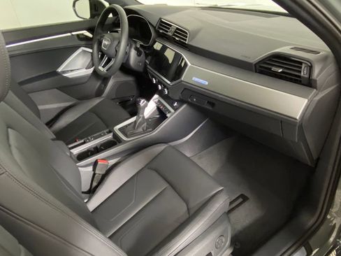 Used 2025 Audi Q3 2.0T Premium Plus w/ Premium Plus Package AWD/4WD image 19