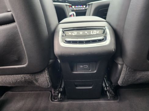 Used 2023 Cadillac XT6 Sport w/ Platinum Package image 20