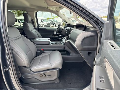 Certified 2025 Ford Expedition Max Active image 27