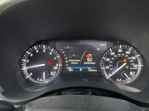 Used 2020 Toyota Highlander XLE image 6