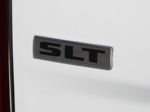 Used 2017 RAM 2500 SLT image 43