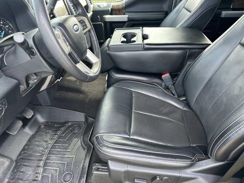 Used 2020 Ford F150 Lariat image 13