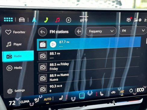 New 2025 Volkswagen ID.4 Pro image 17