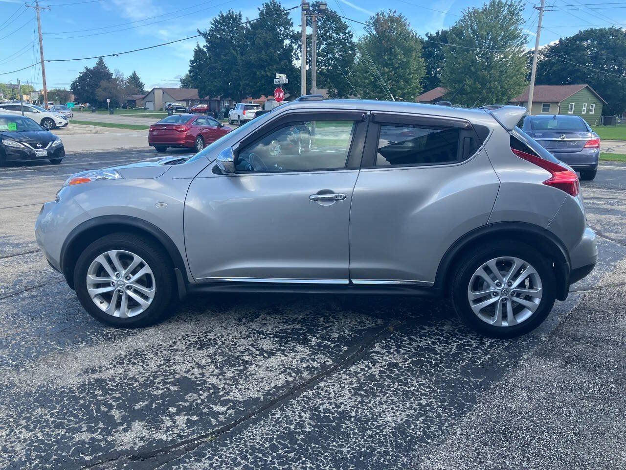Used 2011 Nissan Juke SV AWD/4WD image 6