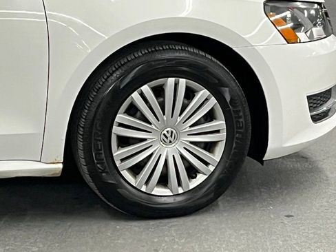 Used 2014 Volkswagen Passat 2.5 S image 30