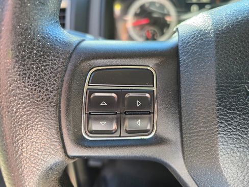 Used 2014 RAM 1500 ST RWD image 23